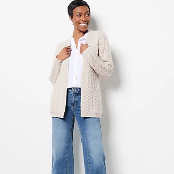 Aran Crafts 100% Irish wool cardigan Grey - Picture 2 of 7